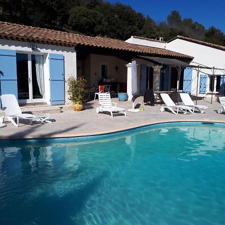 L'Oustaou De L'Estama Bed and Breakfast Rocbaron Exterior foto