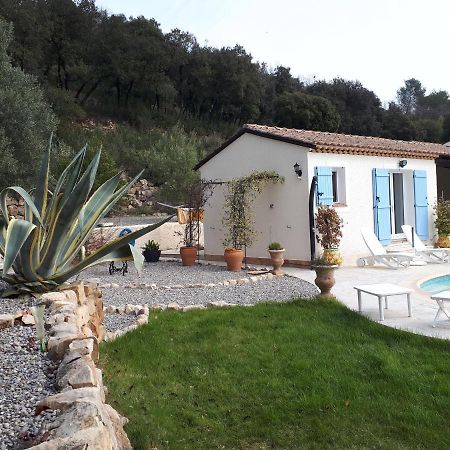 L'Oustaou De L'Estama Bed and Breakfast Rocbaron Exterior foto